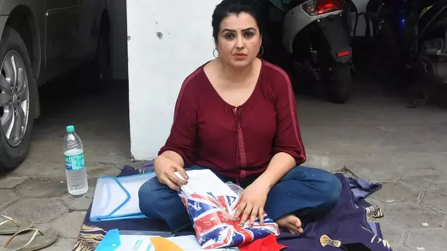 மூணு பொண்ணு இருக்காங்கன்னு தான் சும்மா விட்டேன், ஆனால் - ஹார்ட் டிஸ்க் விவகாரம் பற்றி சோனா சொன்னது