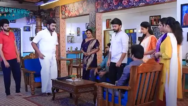சரவணன் இடம் கையும் களவுமாக சிக்கிக் கொண்ட தங்கமயில், கோபத்தில் சக்திவேல் - பாண்டியன் ஸ்டோர்ஸ் 2
