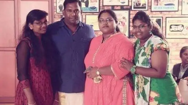 கல்லூரி முடிச்சிட்டு 8 வருசமா இங்க தான் இருக்கேன் - ரோபோ ஷங்கர் வீட்டில் மகளாக வளர்ந்து வரும் இந்து வெளியிட்ட வீடியோ.