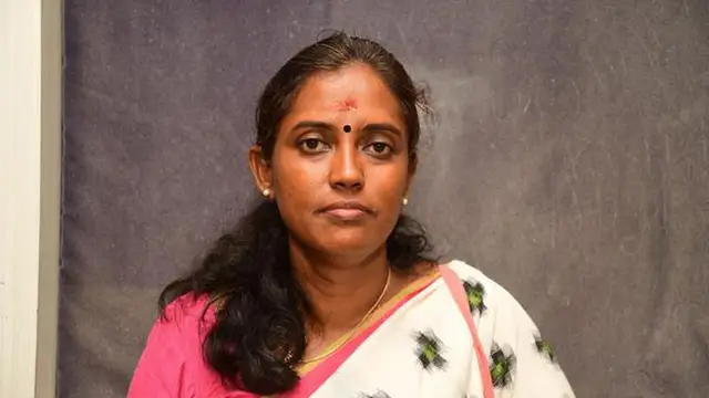 “ நாலரை வருஷமா எங்களை உங்க கண்ணுக்கு தெரியலையா?” எலக்ஷன் வந்த தான் வருவீங்களா? ஜோதிமணி எம்பியிடம் ஆவேசம் பட்ட நபர்.