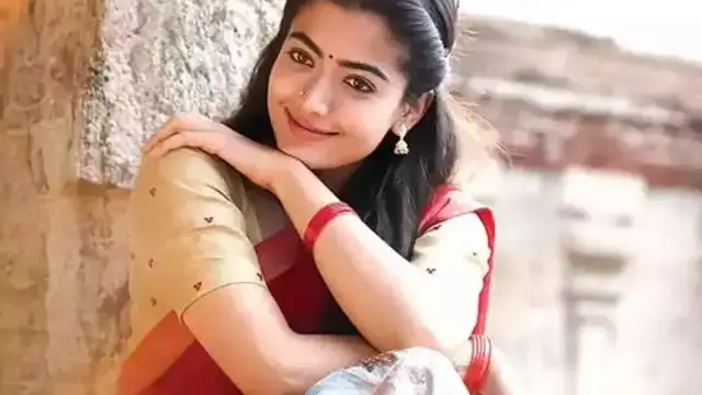 இன்ஸ்டாவில் கோடிக்கணக்கில் சம்பாதிக்கும் தென்னிந்திய நடிகைகள்- டாப் 5ல் யார் தெரியுமா?