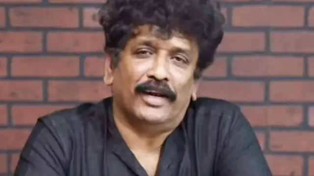 எதிர்நிச்சல் மற்றும் கோலங்கள் சீரியலின் டீம் மீட் அப் - என்ன விஷயம் தெரியுமா ? அவர காணோமே.