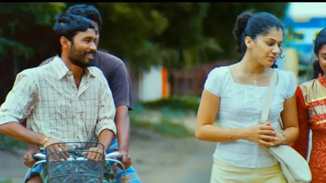 'கடமை தான் முக்கியம்' - தனுஷ்,அஜித் பட நடிகை எதிரே வந்து Swiggy டெலிவரி பாய் செய்த செயல். குவியும் பாராட்டு