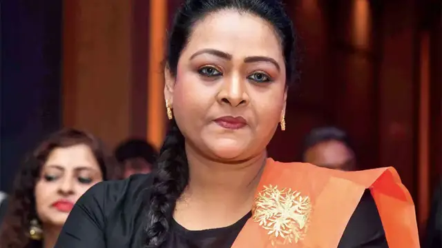 யாரும் பேசாவிட்டால் எந்த தீர்வும் கிடைக்காது - சினிமாவில் அட்ஜஸ்ட்மென்ட் குறித்து நடிகை ஷகிலா பரபரப்பு பேட்டி