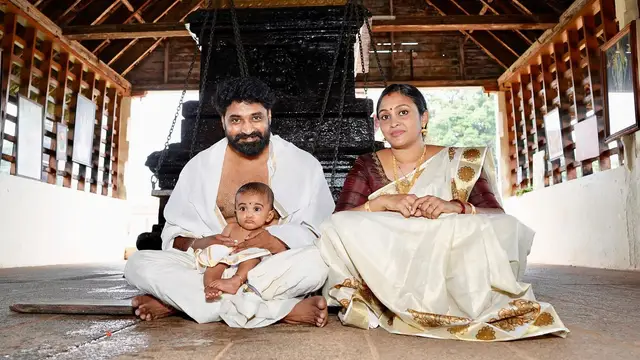 8 வருடம் கழித்து செந்தில் - ஸ்ரீஜா ஜோடிக்கு பிறந்த மகனுக்கு கேரளா கோவிலில் நடந்த விஷேசம்.