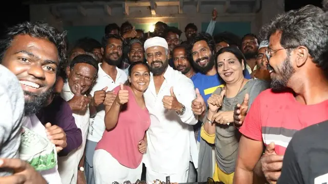துக்ளக் விழாக்கும் போறார்,கலைஞர் விழாக்கும் போறார் - ரஜினி மகளின் சங்கி குறித்த பேச்சு பற்றி சீமான்.