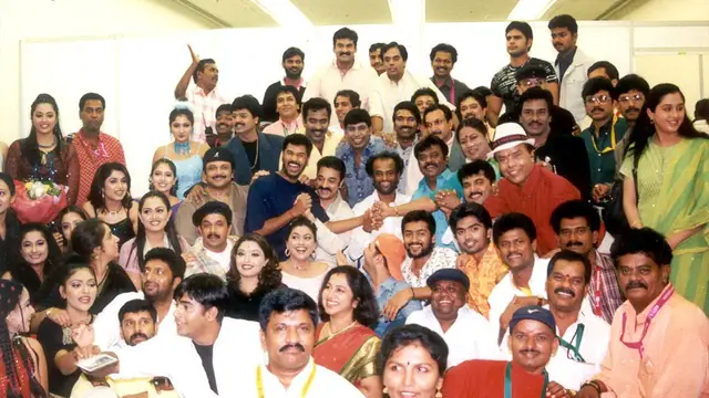 சூப்பர் ஸ்டாரை பஸ்ஸில் போக சொன்னவர், மகனுக்கு சூட்டிய பெயர், 5000 நடிகர்களை ஒன்று திரட்டியவர் - கேப்டன் சாதனைகள் குறித்து சுரேஷ் காமாட்சி