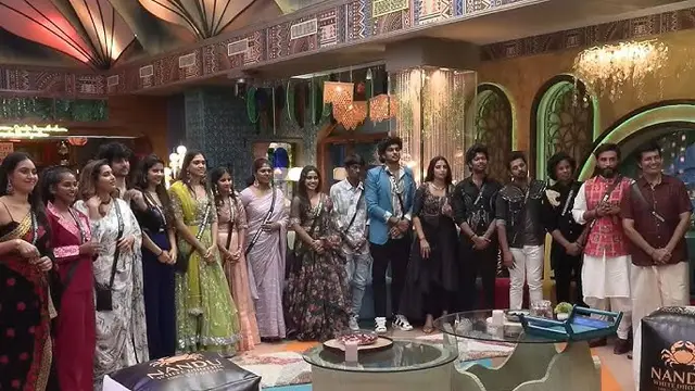 பிக் பாஸ் வீட்டில் மூன்று வாரங்கள் இருந்த வர்ஷினி வாங்கிய சம்பளம் எவ்ளோ தெரியுமா ?