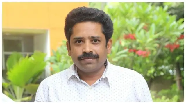 'இப்பிரிவுக்கு உதவும் படி' 17 ஆண்டகால திருமண உறவை முறித்துக்கொண்ட சீனுராமசாமி