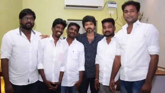 விஜய்யின் முதல் அரசியல் மாநாடு - திருச்சியில் ஒட்டப்பட்ட போஸ்டர்கள் மற்றும் சுவர் விளம்பரங்கள்.