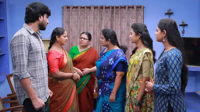 சாரதாவுடன் பிரச்சனை செய்யும் முத்துமலர் குடும்பம், விஜய்-காவிரி என்ன செய்ய போகிறார்கள்? மகாநதி