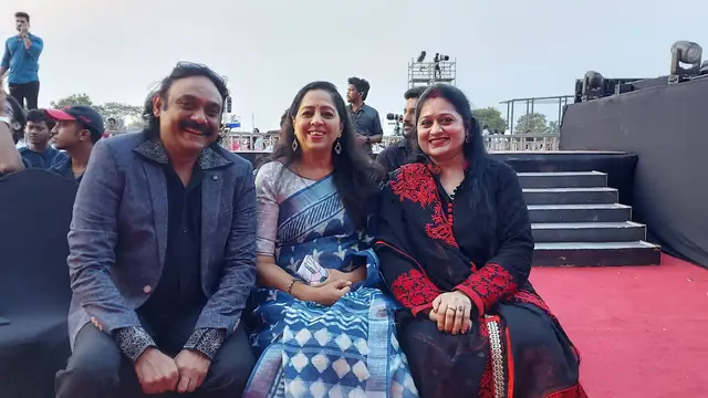 விருது விழாவில் ஒன்றாக புகைப்படம் எடுத்துக்கொண்ட பெப்ஸி உமா, விஜயசாரதி,டாப் 10 ரத்னா - 90ஸ் ரசிகர்களை எமோஷனல் ஆக்கிய புகைப்படம்.