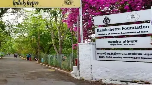 கலாஷேத்ரானு பேர சரியா உச்சரிக்க தெரியாதவங்க எல்லாம் தப்பா பேசுறாங்க - பொங்கிய அபிராமி.