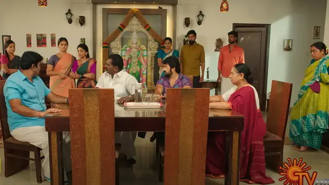 தேர்தலில் நிற்கும் ஈஸ்வரி, குணசேகரனுக்கு காத்திருந்த மிகப்பெரிய அதிர்ச்சி. பரபரப்பான கட்டத்தில் எதிர்நீச்சல்.