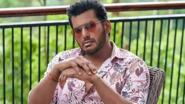 மகுடம் படத்தில் நடந்த அதிரடி மாற்றம், என்ன ஆச்சு? நடிகர் விஷால் கொடுத்த விளக்கம்