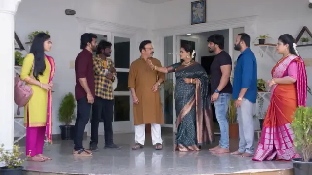ரத்தினவேல் முன்னிலையில் வள்ளிக்கு வந்த சிக்கல், வேலனால் வெற்றி கிடைக்குமா?- விறுவிறுப்பில் வள்ளியின் வேலன்