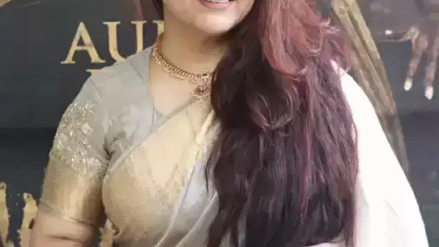 நீண்ட இடைவெளிக்கு பின் புது சீரியலில் கமிட்டாகியுள்ள நடிகை குஷ்பு, எந்த சேனல் தெரியுமா? வைரலாகும் புகைப்படம்