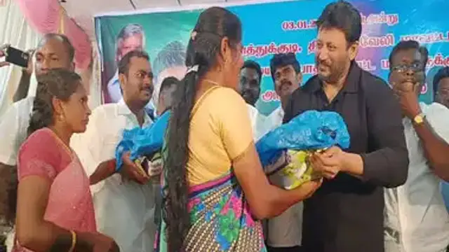 தூத்துக்குடி மக்களுக்கு வெள்ள நிவாரணம் வழங்கிய பிரசாந்த் - கனவு நயாகனை கண்டு கண்ணம் சிவந்த 80ஸ் ரசிகைகள்.