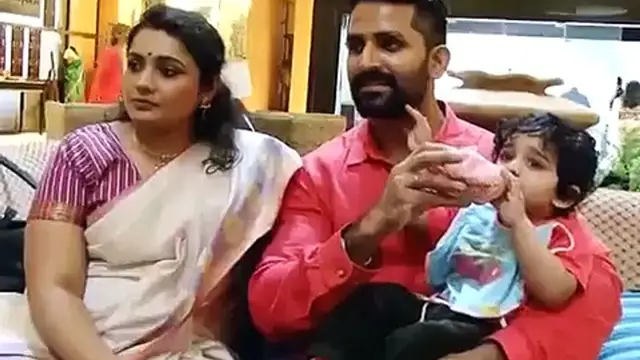 மூன்றாம் திருமணம் செய்த சார்பட்டா பரம்பரை பட நடிகரின் முன்னாள் மனைவி - அட இந்த நடிகையா தானா