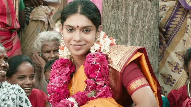 மெட்ராஸ் பட நடிகருடன் காதலில் விழுந்துவிட்டாரா சார்பட்டா பரம்பரை நாயகி ? இன்ஸ்டா பதிவால் ரசிகர்கள் கேள்வி