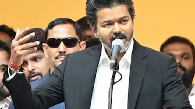 இ-சேவை நடத்தும் கணவர், பட்டதாரி இல்லத்தரசி, தவெக எம்எல்ஏ to அமைச்சர்- யார் இந்த கமலி?