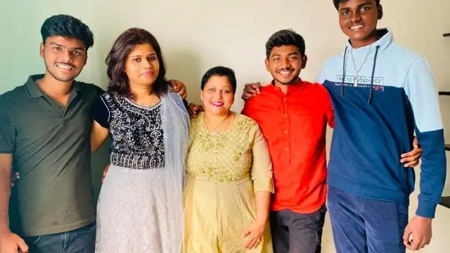 வாழ்த்துக்கள் அக்கா மாமா - தன் அக்காவின் திருமண புகைப்படத்தை வெளியிட்ட கருணாஸின் மகன் கென்.