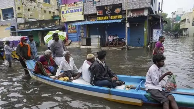 உதவி கேட்டா முடியாதுனு சொல்றாங்க, அதான் நாங்களே போறோம் - பாதிக்கப்பட்ட மக்களுக்கு அறந்தாங்கி நிஷா செய்யும் உதவி.