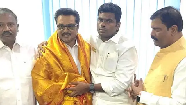 தேர்தல் நெருங்கும் வேளையில் பிராமணர்கள் குறித்து பேசிய பெரியாரின் பேச்சை தற்போது பகிர்ந்த கஸ்தூரி