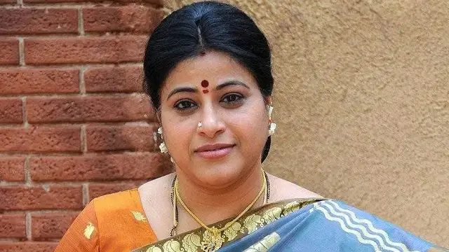 Born With Diamond spoonஆக பிறந்தேன், தந்தைக்கு வந்த அந்த ஒரு நோயால் - ராணி போல வாழ்ந்து ஏழ்மைக்கு சென்ற காரணம் சொன்ன சுதா.