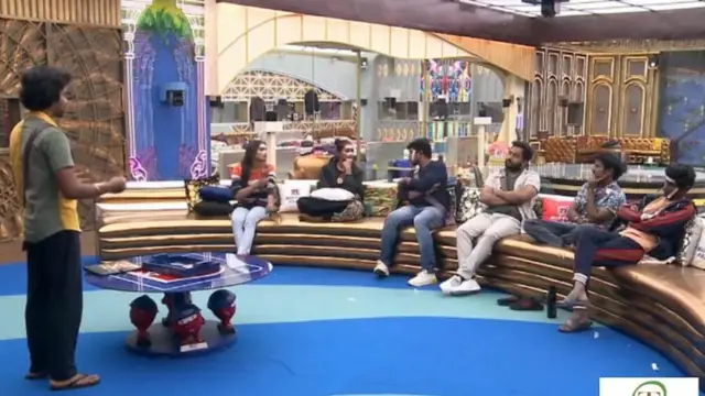 2.0 டாஸ்க்கில் செஞ்ச தியாகம் எல்லாம் வீண் - கடைசி வாரத்தில் வெளியேறிய போட்டியாளர் யார் தெரியுமா ?