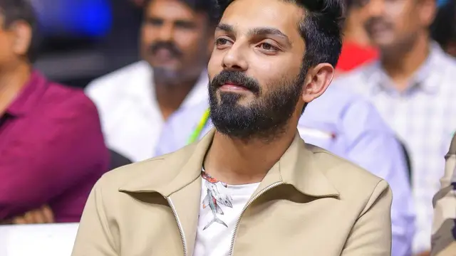 'வேற வழி இல்லாம தான் அனிருத் பாட்டு ஹிட் ஆகுது'- இசையமைப்பாளர் ஜேம்ஸ் வசந்தன் சொன்ன கருத்தால் பரபரப்பு