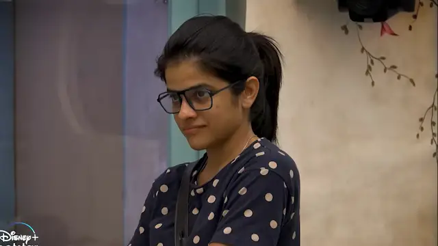 உங்களுக்கு கிளாப்ஸ் வரனும்னு என்ன வேனா பண்ணுவீங்களா - கூல் சுரேஷால் முதல் முறையாக அழுத மாயா.