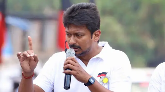 போனில் பெண் குரலில் மிமிக்ரி செய்த உதயநிதி ஸ்டாலின். மனைவியிடம் சிக்கிய அமைச்சர்.