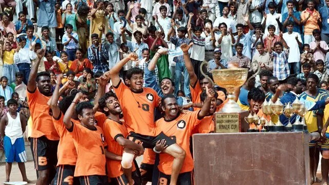 Semi Final தோத்துட்டு பைனல், ஜீப்பை எப்படி தூக்கினார் - கில்லி பட லாஜிக் ஓட்டைகள் குறித்து தரணி கொடுத்த Decoding. இதுவும் லாஜிக்கா தான் இருக்கு.