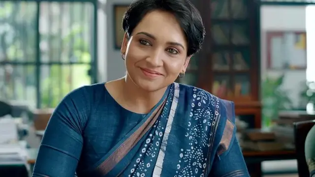 43 வயதில் விண்வெளி வீரரை இரண்டாம் திருமணம் செய்த தனுஷ் பட நடிகை