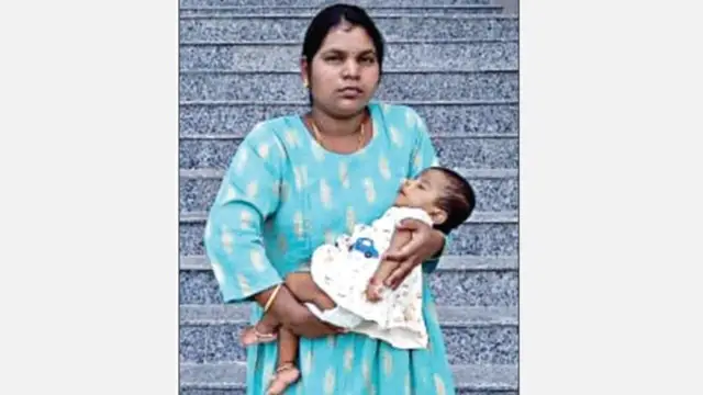 17 கோடி ரூபாய் ஊசியை செலுத்தினால் தான் என் குழந்தையின் உயிரை காப்பற்ற முடியும். தமிழக அரசிடம் உதவியை நாட ஆட்சியரிடம் மனு அளித்த இளம்பெண்.