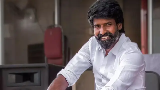 பெயிண்டராக இருந்து நடிகராக மாறி இருக்க இவர் தான் காரணம் - சூரியின் உருக்கமான பேச்சு