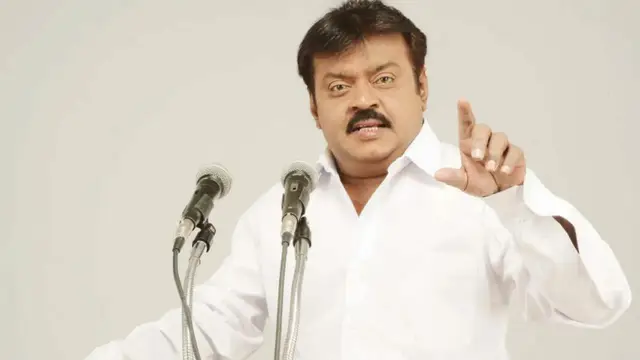 விஜயகாந்தை கிண்டல் செய்த ஹிந்திக்காரர்களிடம் சண்டைக்கு போன குஷ்பூ- விஜயகாந்த் சொன்ன வார்த்தை