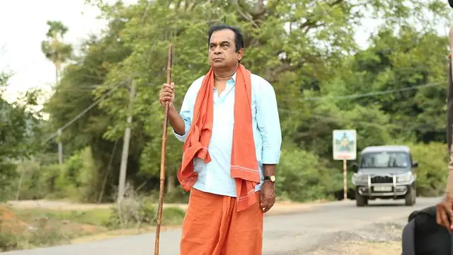 தென்னிந்திய சினிமாவின் பணக்கார காமெடி நடிகர் - அவருக்குள் இப்படி ஒரு அபார திறமையா?