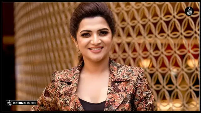 இதான் டெடிகேஷன், ஆப்ரேஷன் முடிந்த சில நாளில் வேட்டையன் நிகழ்ச்சியை 5 மணி நேரம் நின்று தொகுத்து வழங்கிய டிடி