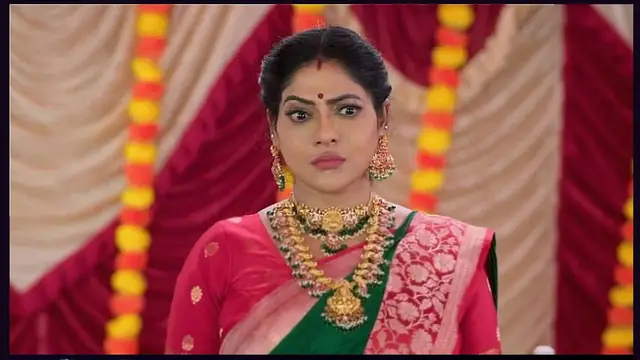 சாமுண்டீஸ்வரி அடியாளாக வீட்டுக்குள் நுழைந்த கார்த்திக், காரணம் என்ன? - விறுவிறுப்பில் கார்த்திகை தீபம் 2