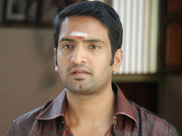 Actor Santhanam 