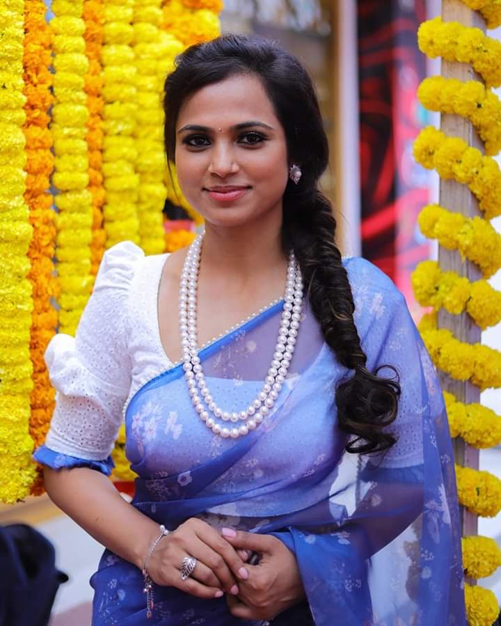 Ramya Pandian Latest Photo Goes Viral Check Out Here