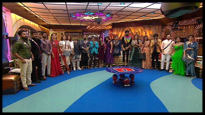 தன்னை பற்றி பதிவுகள் போட PR டீமிடம் லட்சங்களை கொடுத்து வந்துள்ள பிக் பாஸ் போட்டியாளர். வைரலாகும் வீடியோ.