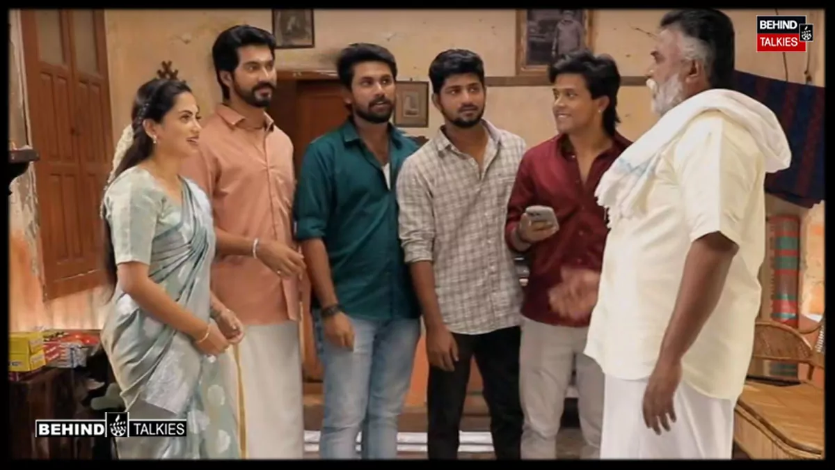 தல தீபாவளி பண்டிகையை அமர்க்களமாக கொண்டாடும் சோழன்-நிலா,  சந்தோஷத்தில் குடும்பம் – அய்யனார் துணை